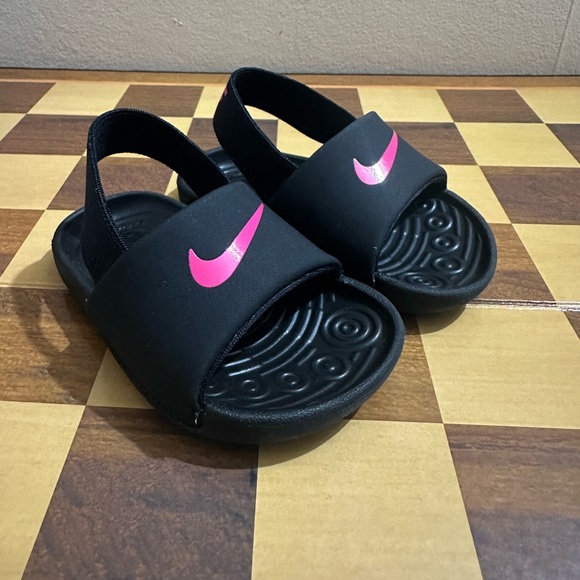 Nike Kawa Slide Black/Vivid Pink Size 4C - Picture 2 of 6